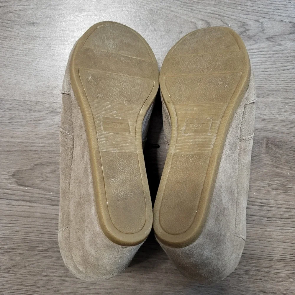 Toms women size